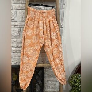 Lotus and Luna Havana Harem pants S-M gold ivory